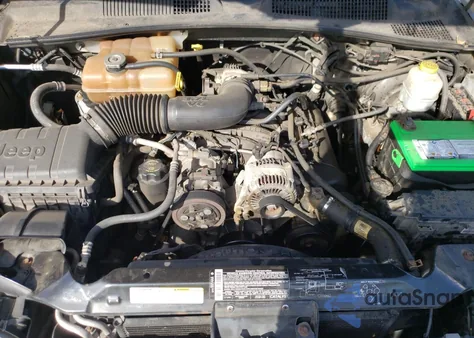 2005 Jeep Liberty Sport из США, поврежденный, VIN 1J4GL48K45W517092